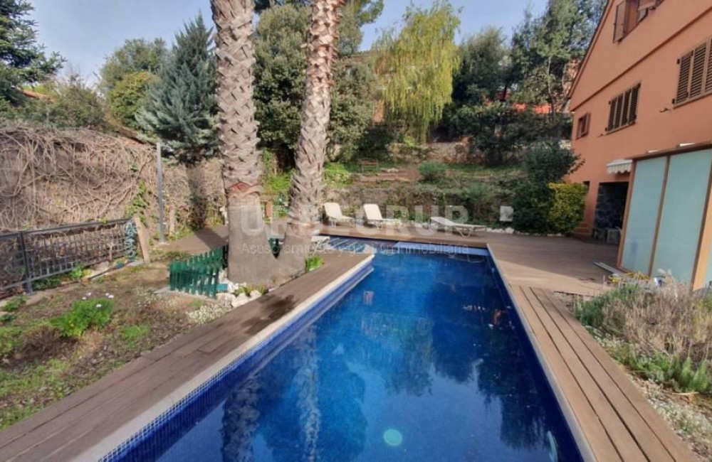 CAN SOLA FANTASTICA casa en venta CON PISCINA