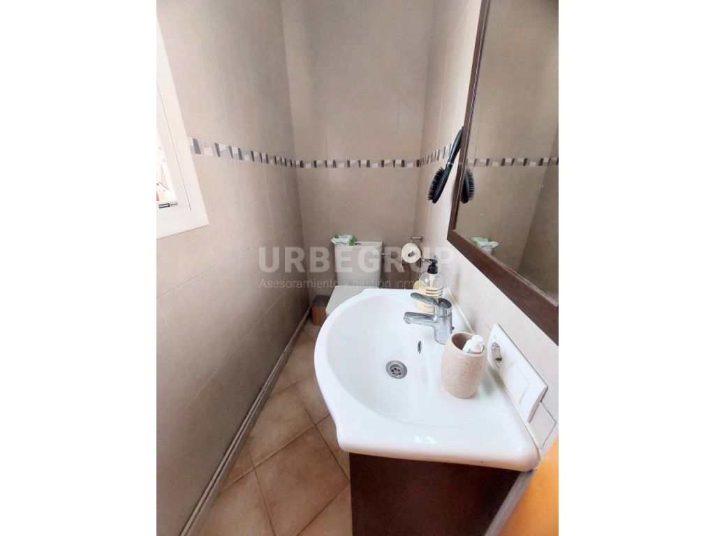 GRAN TORRE EN ABRERA CON 4 HABITACIONES Y GRAN PISCINA