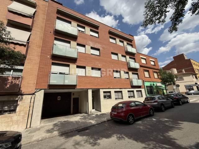 DUPLEX SEMINUEVO DE 2 HABITACIONES MAS ESTUDIO EN CAN PALET