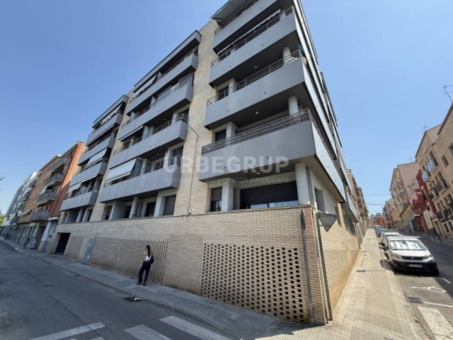 PISO DE 1 HABITACION CON PARKING EN CAN PALET