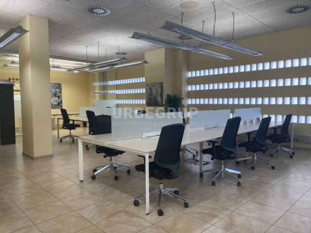 LOCAL PARA OFICINAS DE 140 M2  EN SANT ANDREU DE LA BARCA 