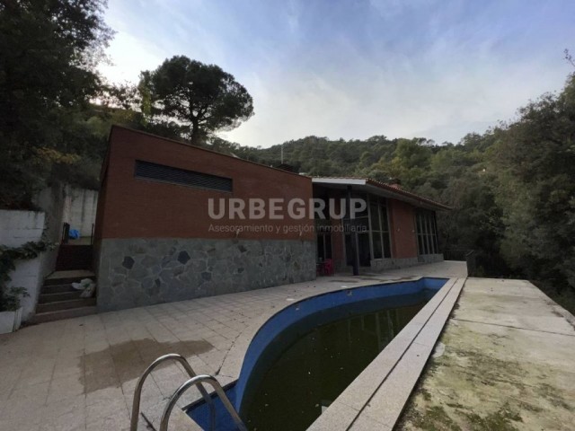 CASA EN VENTA EN MATADEPERA