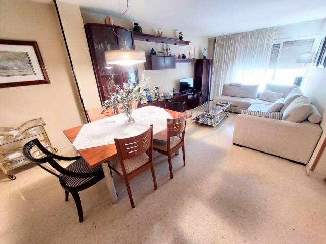 AMPLIO PISO EN SANT PERE JUNTO A ZONA OLÍMPICA.3 HABITACIONES
