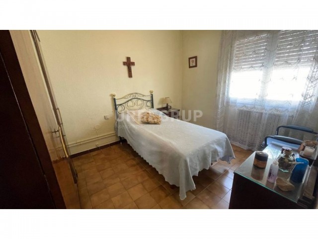 Casa aparellada en venda en Parets del Vallès