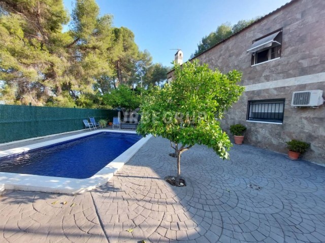 GRAN TORRE REFORMADA EN SANT MUS DE RUBI,5 HABITACIONES CON PISCINA