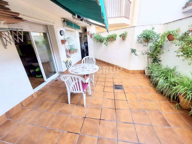 PISO EN ZONA OLÍMPICA CON 4 HABITACIONES Y TERRAZA ,BUEN ESTADO