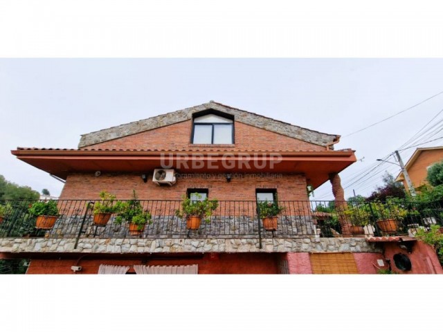 MAGNIFICA CASA EN CAN PALET DE VISTA ALEGRE 