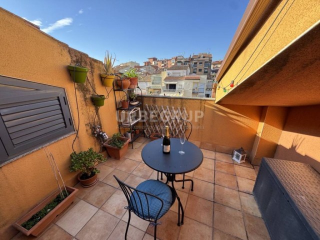 Descubre tu nuevo hogar en Piera: un dúplex que combina comodidad y encanto.