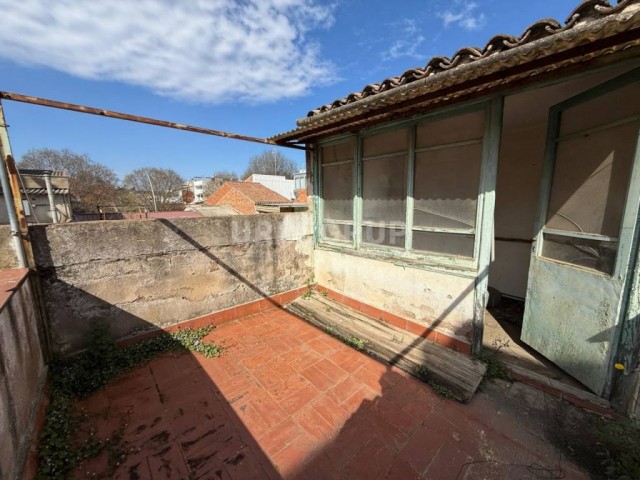CASA PARA REFORMAR 