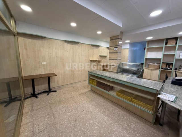 Local comercial en venta en Terrassa - Sant Pere