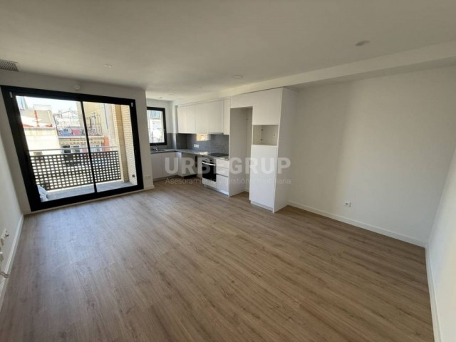 PISO DE NUEVA CONSTRUCCION DE 2 HABITACIONES CON PARKING EN CAN PALET