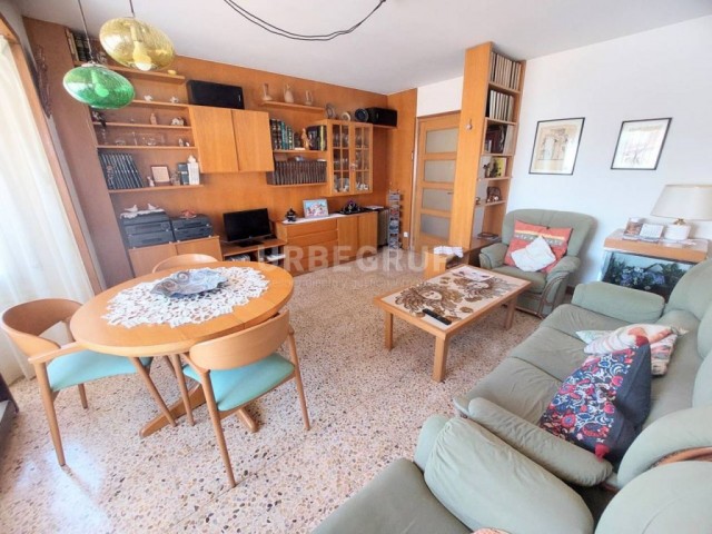 GRAN  PISO EN SANT PERE, 4 HABITACIONES, PARA ENTRAR A VIVIR