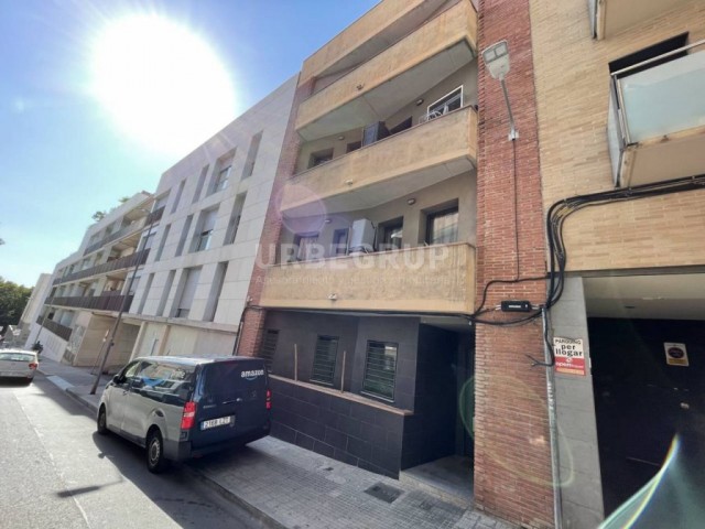 PISO DE 1 AMBIENTE EN ZONA ESCUELAS