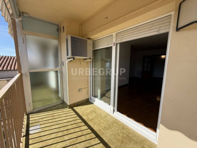 PISO EN CAN AURELL ,JUNTO PARQUE SANT JORDI, 4 HABITACIONES Y PARKING INCLUIDO