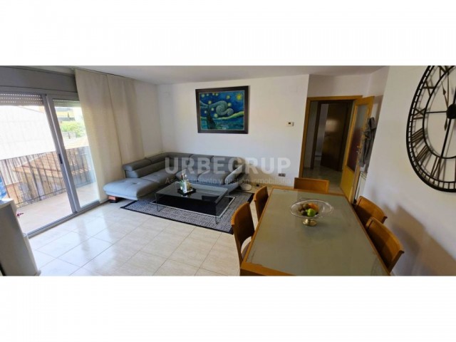 FANTÁSTICO ATICO DUPLEX SEMINUEVO EN CAN ROCA II, PRECIOSO