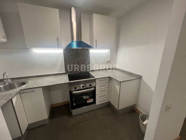 PLANTA BAJA DE 2 HABITACIONES EN ZONA ESCUELAS