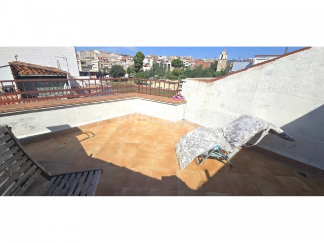 UNICOS DOS PISOS EN UNO  EN TERRASSA 