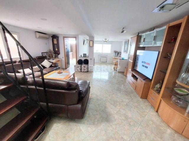 CASA REFORMADA EN LA COGULLADA, PARA ENTRAR A VIVIR