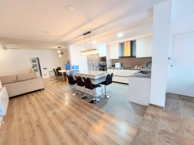 GRAN CASA ZONA OLIMPICA /PUEBLO NUEVO REFORMADA