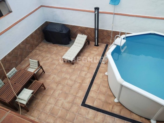 Acogedor Adosado de diseño en la Tranquila  Zona de La Plana, Esparreguera