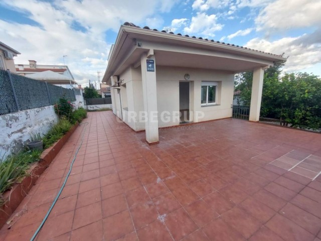 TORRE EN CAN COSTA DE CASTELLBISBAL, 4 HABITACIONES, PERFECTO ESTADO