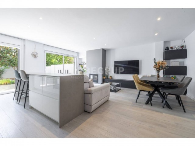 PISO CON GRAN JARDIN EN VALLPARADIS