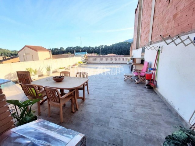 CASA CON ASCENSOR EN CASTELLVELL I VILAR , A 45 MINUTOS DE BARCELONA CIUDAD