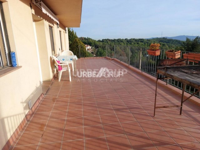 TORRE A CAN SOLA DE RUBI, 4 HABITACIONS, GRAN ESTUDI I GARATGE