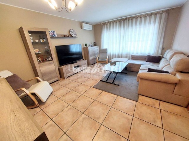 TORRE A CAN PALET DE VISTALEGRE, CÒMODA I FUNCIONAL