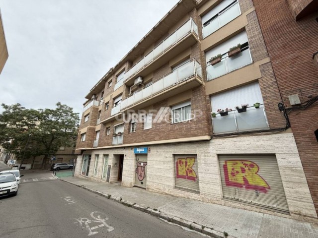 PLANTA BAJA DE 3 HABITACIONES CON PATIO Y TERRAZA EN CA N