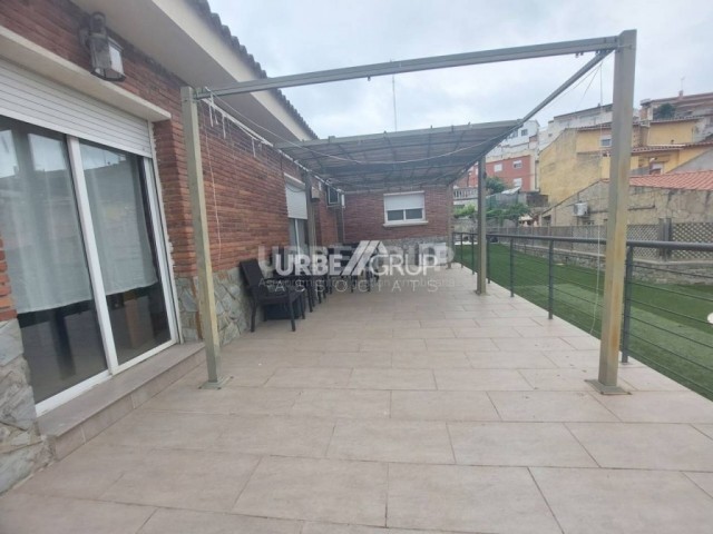  CASAS EN VILADECAVALLS, INIGUALABLE, PRECIO ÚNICO POR 2 CASAS