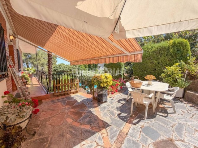 Una casa para vivir, disfrutar y reunir a toda la familia. Con opción dos familias.