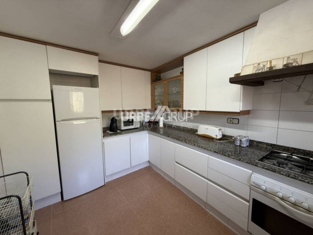 CASA EN MURA ,ENCANTADORA CON 4 HABITACIONES